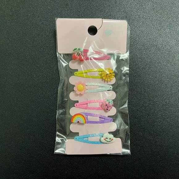 Hair Clips - Picture 1 of 1